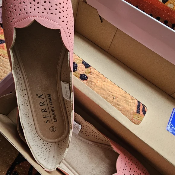 Serra Women's Pink Flats with Memory Foam Insole - Picture 5 of 6